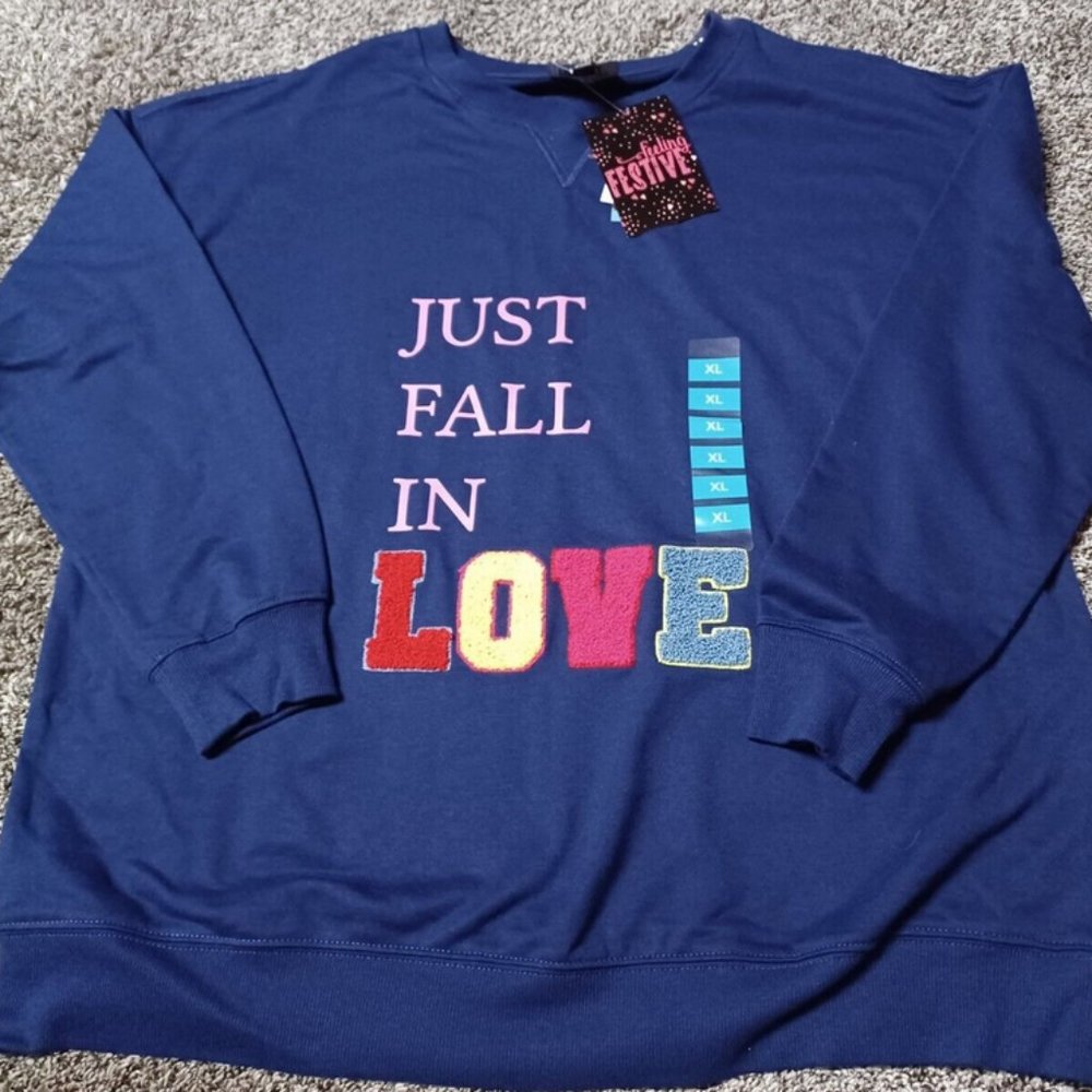 NWT Christmas Feeling Festive brand "Just Fall in Love" Navy Sweatshirt